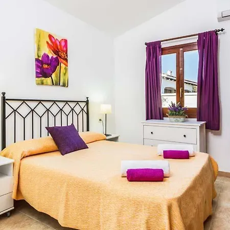 Cala'n Blanes Sleeps 10 Pool Air Con Wifi * 칼라엔블레인즈